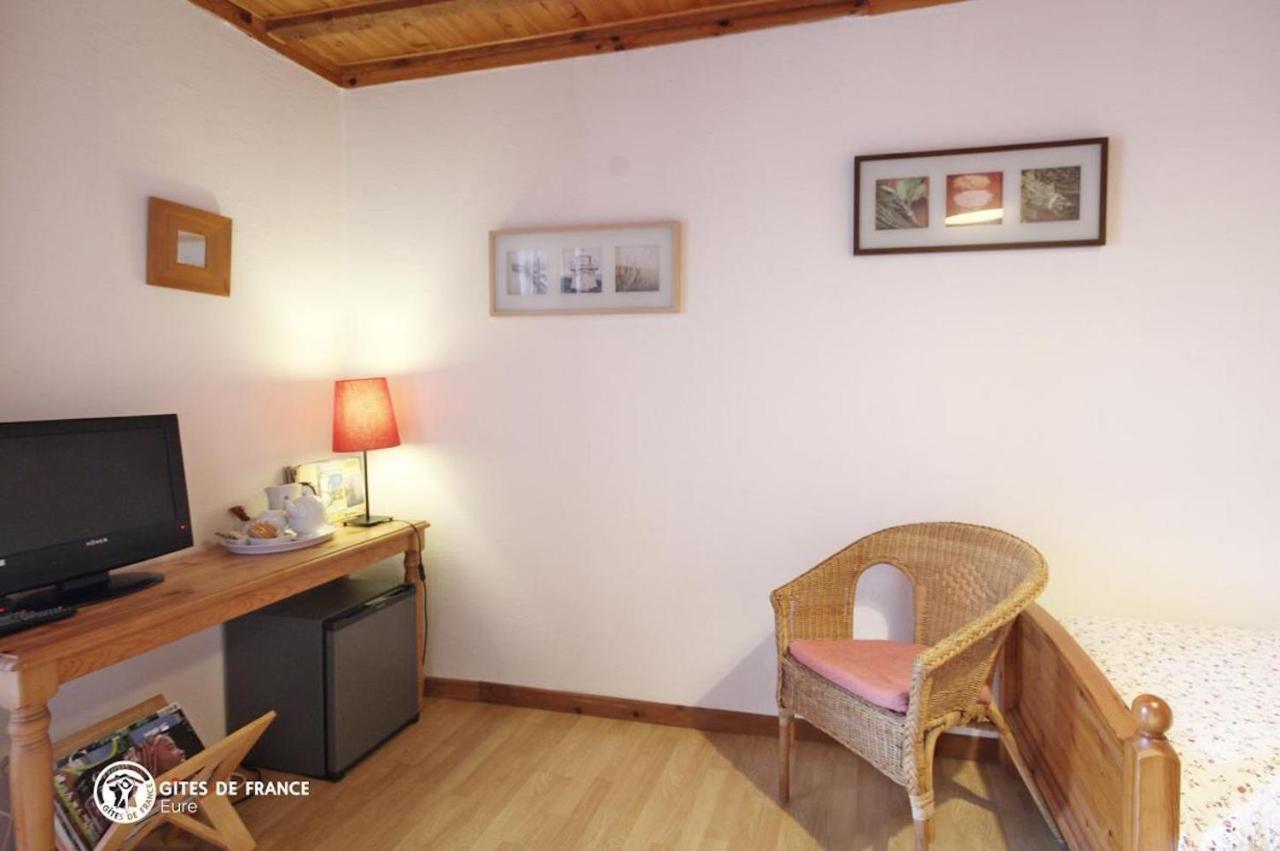 Les Chambres Du Chataignier Lery  Bagian luar foto